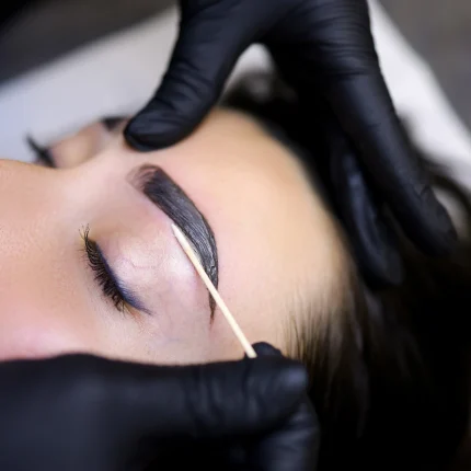 Brow Tint (Henna) / Bleach