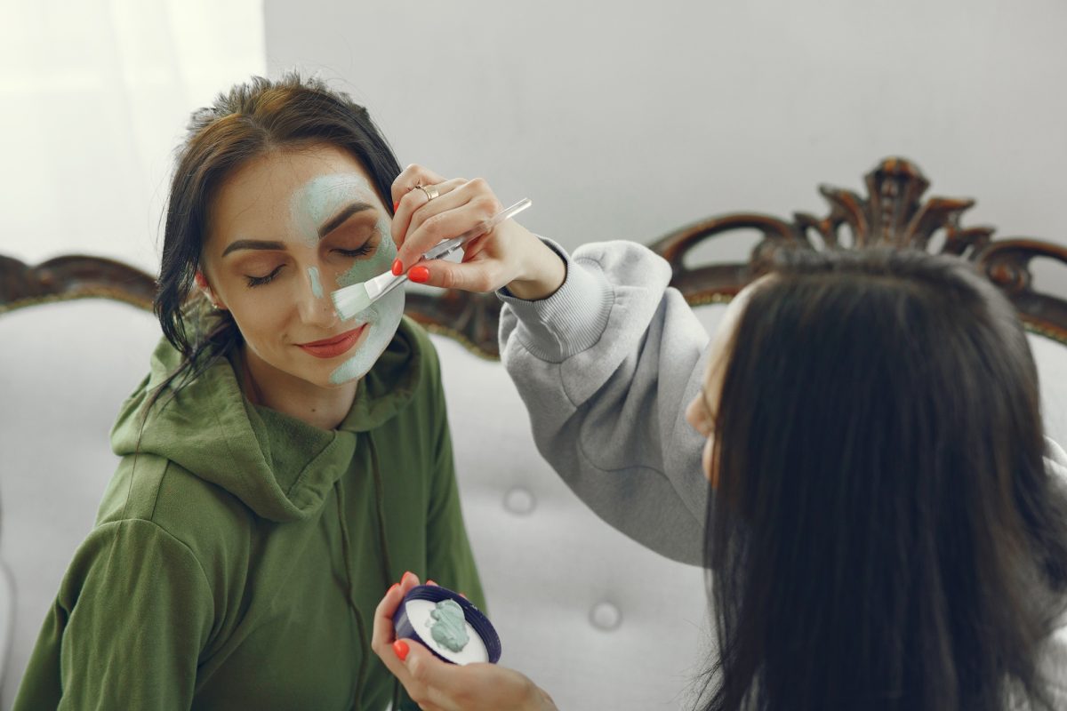 best-at-home-beauty-services-dubai