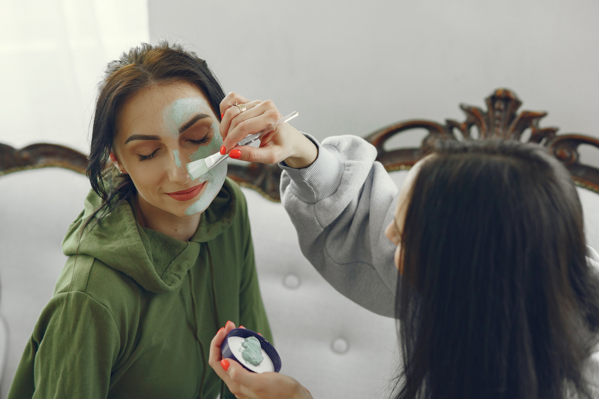 best-at-home-beauty-services-dubai